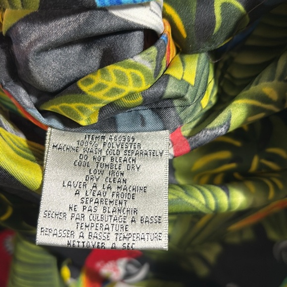 Bill Blass Hawaiian parrot shirt - Picture 4 of 8